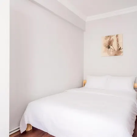 Cozy Flat 10 Min To Besiktas Coast Apartman *